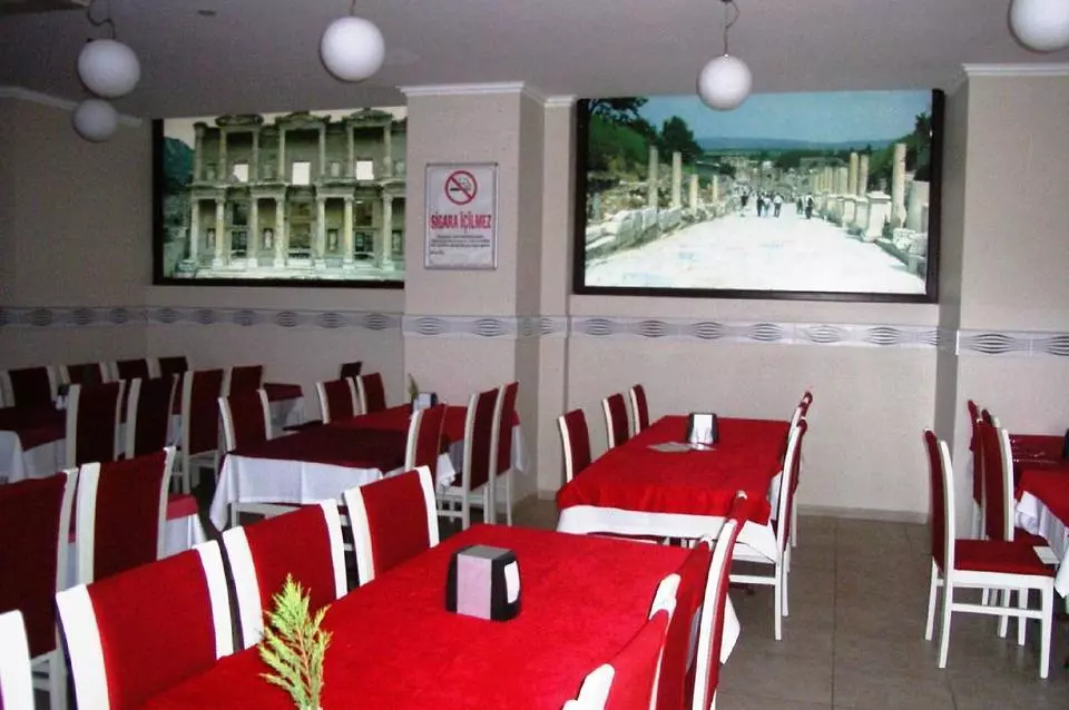 l'ambiance royal palace hotel kusadasi l'ambiance royal palace hotel kusadasi